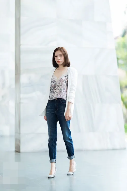 Kết hợp thanh lịch và cuốn hút với 4 kiểu quần jeans xanh