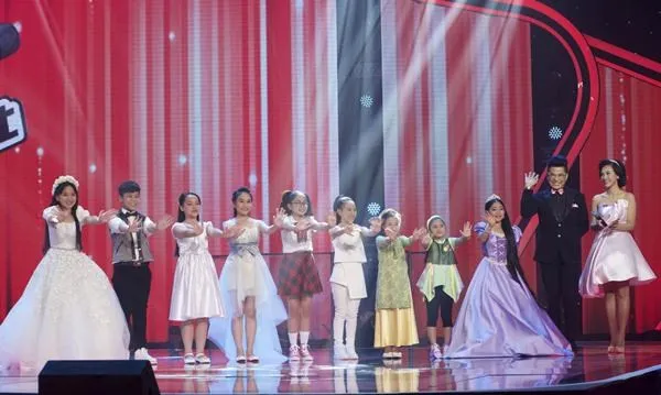 Sau đêm thi đầu tiên đầy ấn tượng, đêm liveshow thứ 2 của giọng hát Việt nhí - The Voice Kids 2015 sẽ trở lại hứa hẹn đầy hấp dẫn.