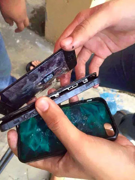 Thói quen gây hại khi dùng iphone