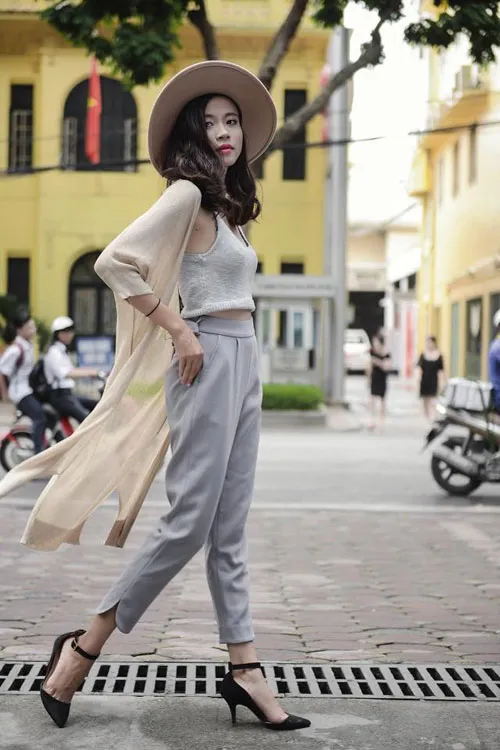 Giới trẻ miền Bắc xuống phố cùng street style mùa thu phong cách