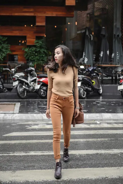 Giới trẻ miền Bắc xuống phố cùng street style mùa thu phong cách