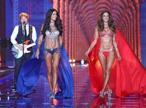 10 mẫu nội y quyến rũ nhất của Victoria's Secret Fashion Show