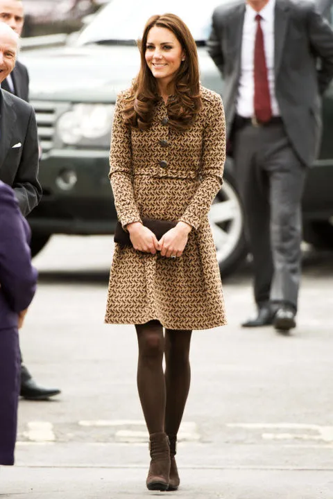 Những mẫu váy liền gợi cảm, thanh lịch của Kate Middleton