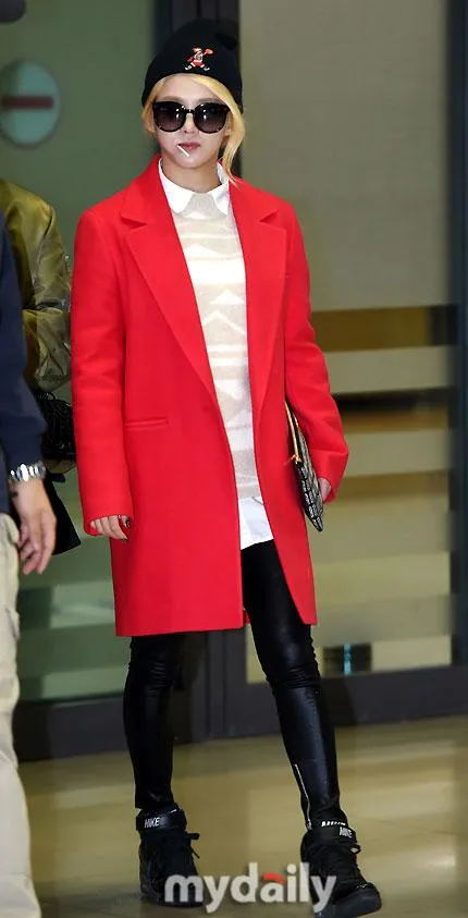 SNSD mách bạn cách mix đồ cùng trench coat