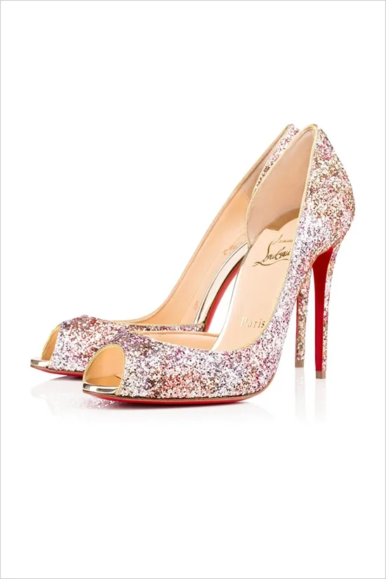 Đôi giày demi nổi bật của Christian Louboutin