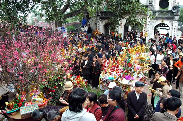 Đi chùa, đền sắm lễ như thế nào cho đúng?