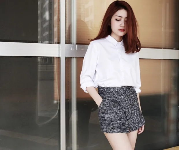 Mix áo sơ mi dài tay với quần short 