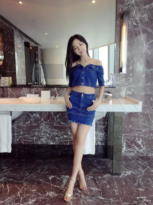 Gợi ý cách phối đồ trẻ trung, sành điệu như hotgirl Hàn Quốc