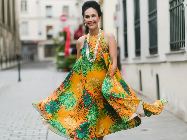 Style sao Việt 15/6: Angela Phương Trinh hở bạo, Diễm My gợi cảm