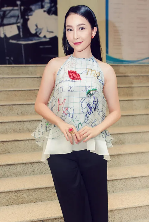 Style sao Việt 14/5: Hà Hồ quyến rũ, Linh Nga dịu dàng tiều thư