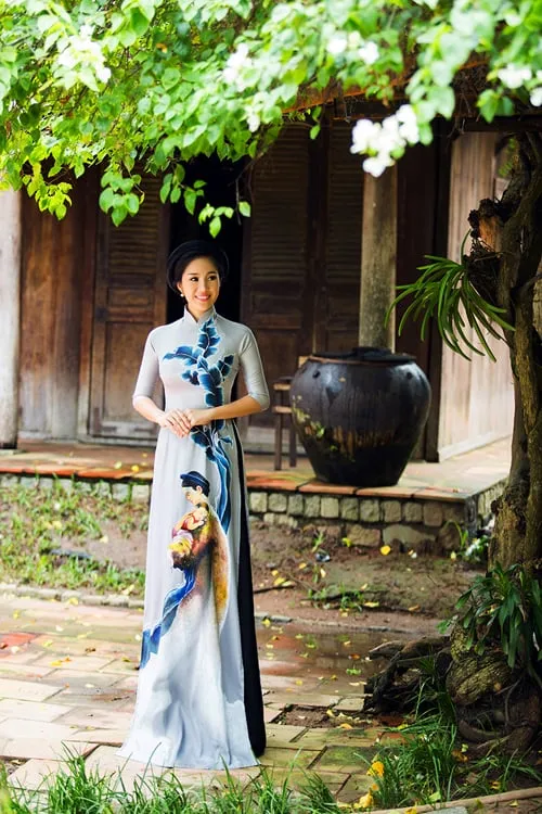 Hoa hậu Phạm Hương, Ngọc Hân mặc đẹp quyến rũ nhất tuần qua