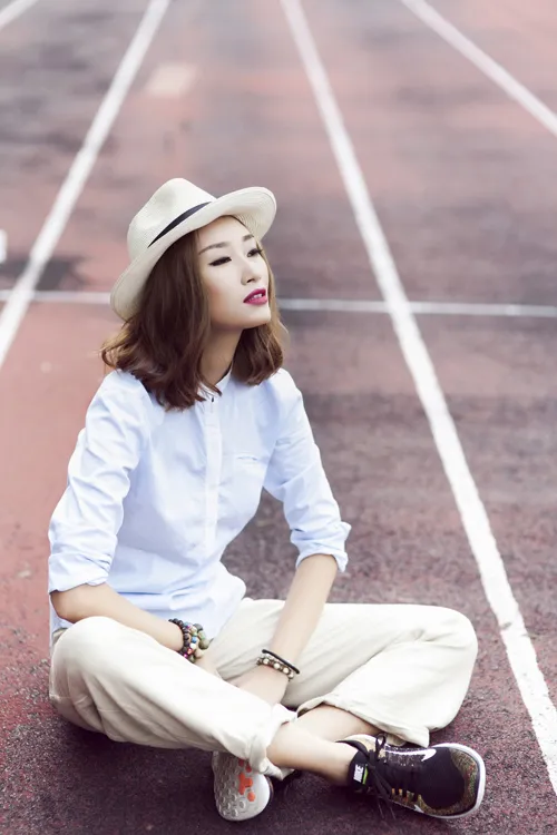 Street style cá tính của sao Việt trong dịp đầu Xuân