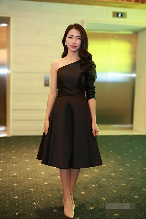 Elly Trần sexy quyến rũ 