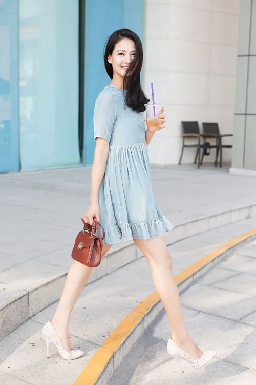 Nghía gu street style sành điệu của sao Việt tuần qua