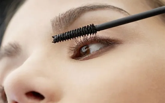 chải mascara