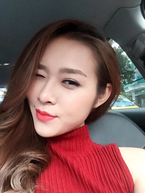 Nhan sắc 