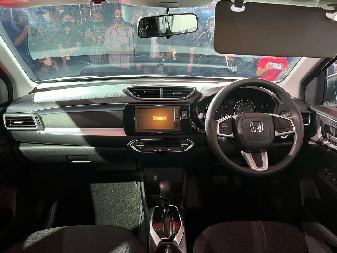 Cận cảnh Honda WR-V 2023, giá từ 432 triệu đồng
