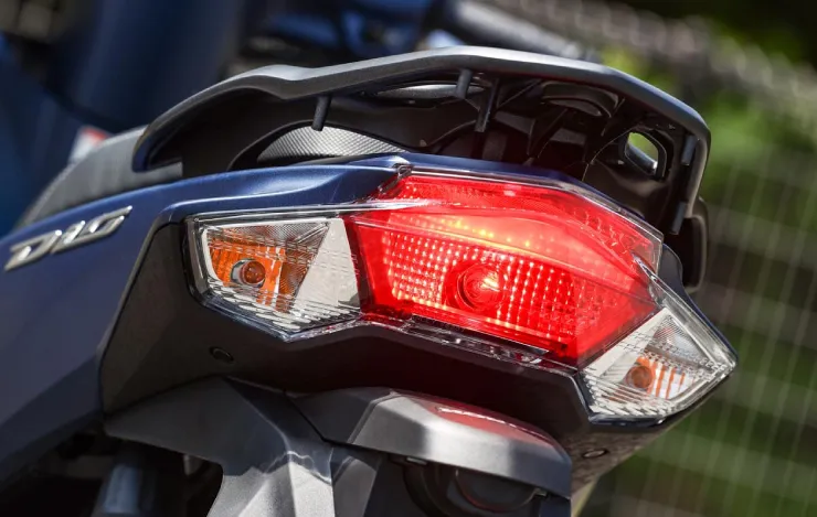 Honda Dio cập nhật phiên bản mới, giống Vision như 2 giọt nước - 12