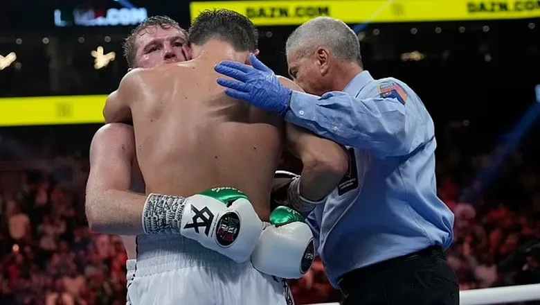 Canelo Alvarez phải phẫu thuật tay trái sau khi đánh bại GGG - Ảnh 3