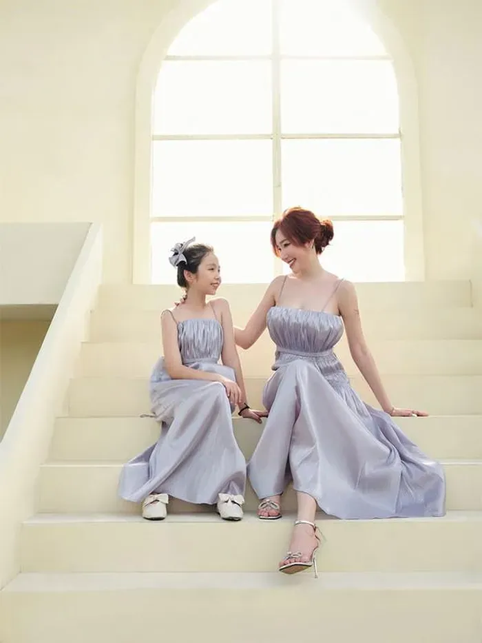 Không chỉ xinh xắn, Mộc Trà cũng được nhận xét là cao lớn hơn so với các bạn cùng trang lứa.