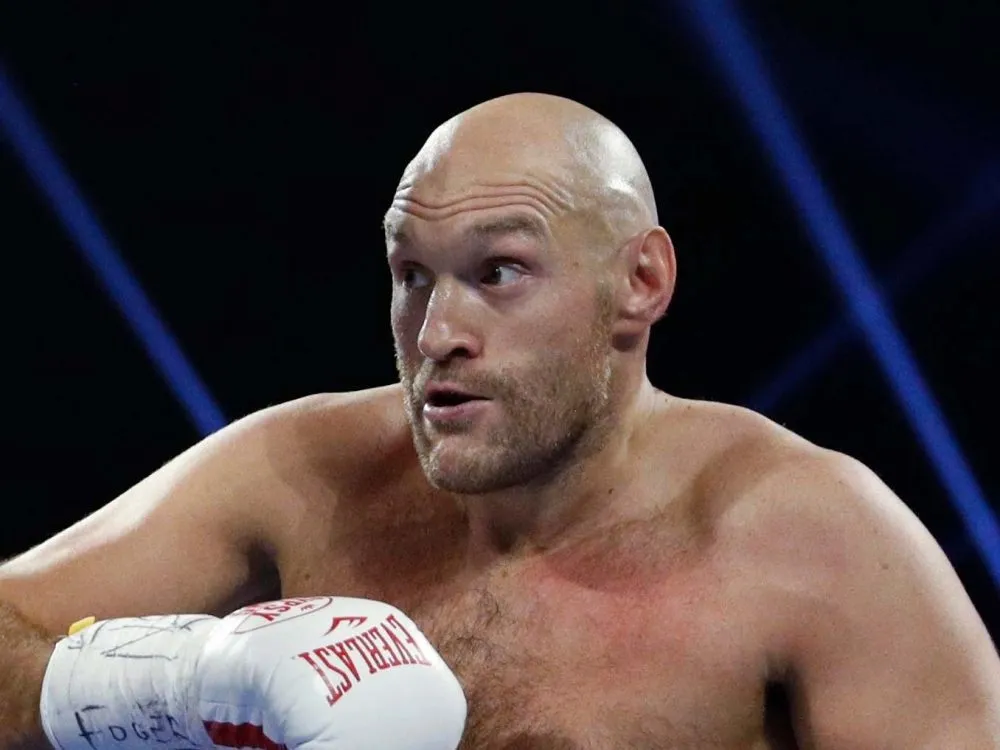 Tyson Fury đứng đầu trong top bình chọn của Sky Sports.