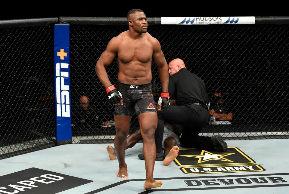 Francis Ngannou đang đứng thứ 3 sau Daniel Cormier và Stipe Miocic ở hạng cân nặng UFC.