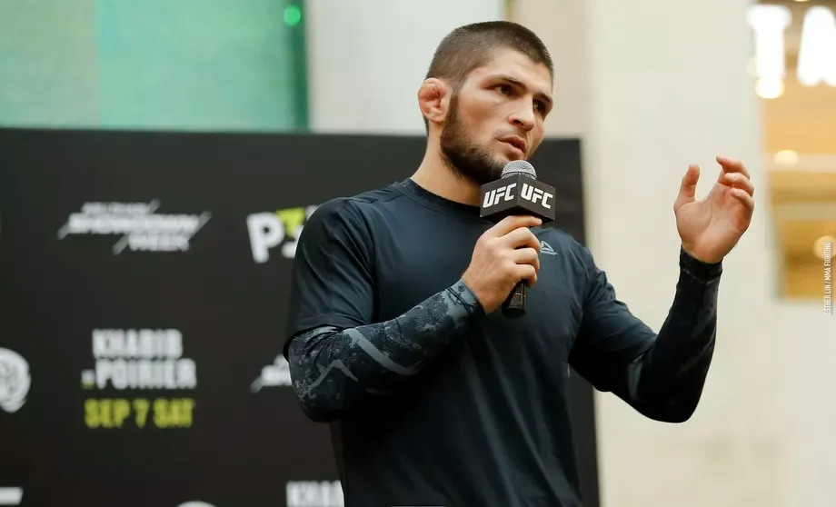 Khabib Nurmagomedov đang cân nhắc kế hoạch nghỉ hưu.