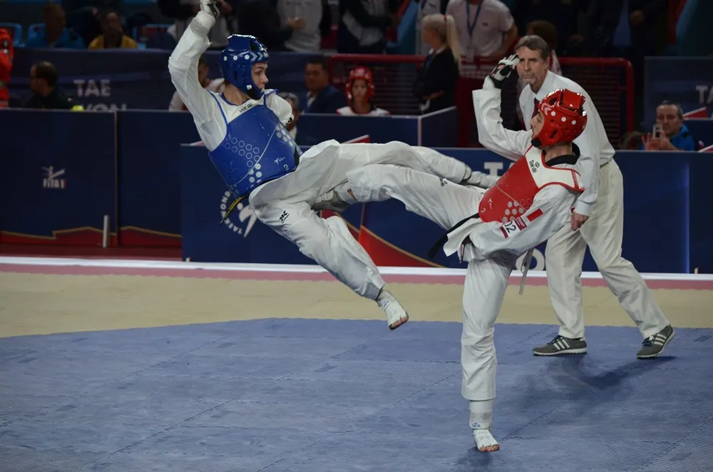 Giải vô địch Taekwondo Thiếu niên Thế giới 2020 bị hủy bởi COVID-19.