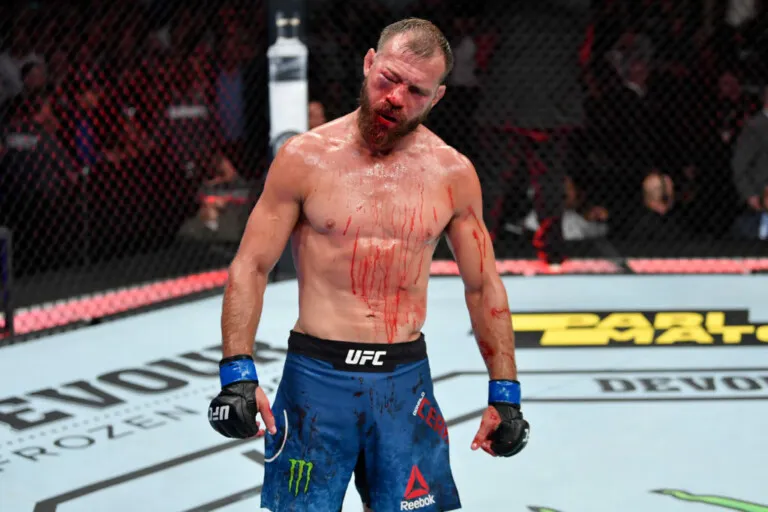 Donald Cerrone đã không thắng trong 4 lần bước vào lồng bát giác gần nhất.