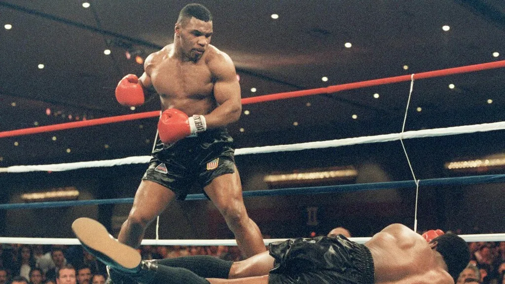 Mike Tyson là 1 huyền thoại của làng Quyền Anh thế giới.