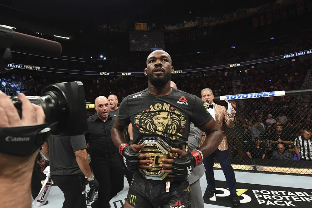 Jon Jones thừa nhận trốn kiểm tra chất cấm vào năm 2010.