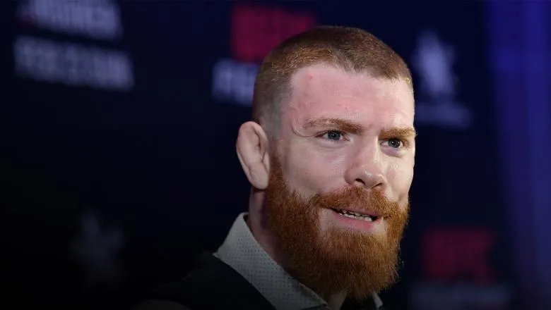 Ứng viên UFC Paul Felder tuyên bố giải nghệ