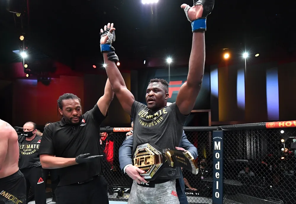 Jon Jones nhắn Francis Ngannou: Bạn chưa phải là nhà vô địch thực thụ cho đến khi...