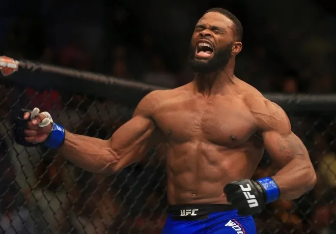 Tyron Woodley kiếm được bao nhiêu trong sự nghiệp trước khi đấu với Jake Paul?