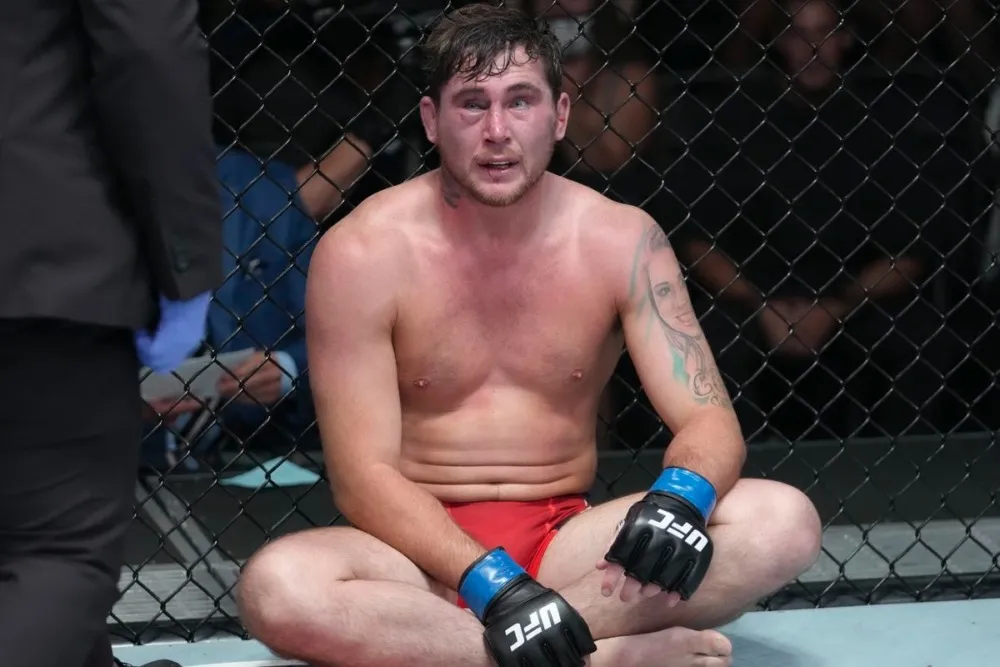 Lại thua, Michael Bisping gửi lời khuyên chân thành đến Darren Till