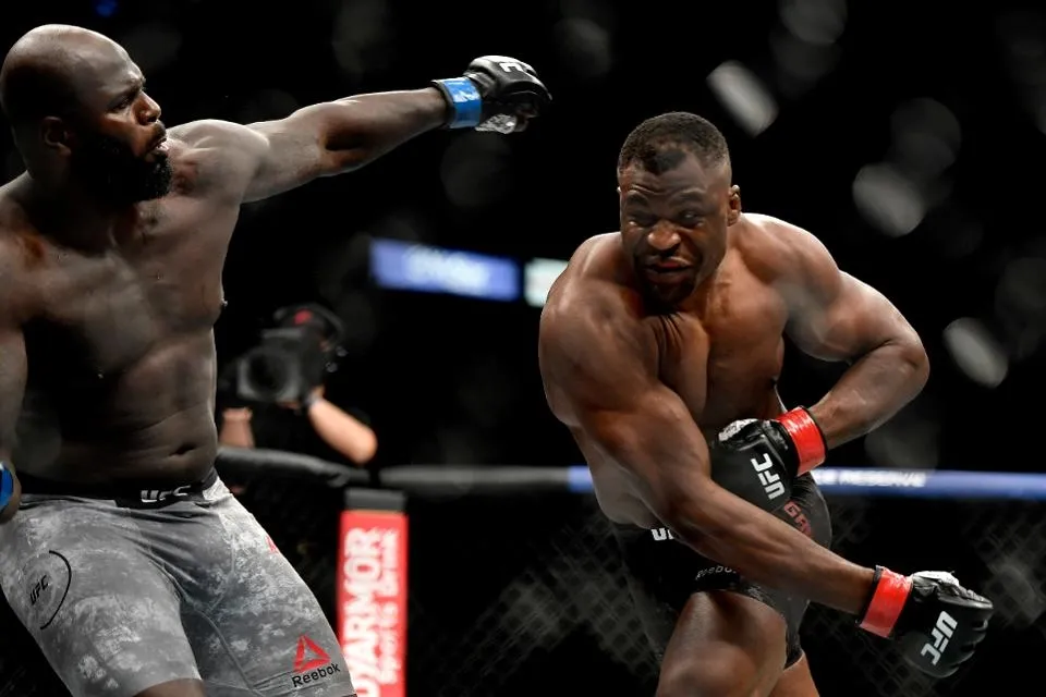 Dana White: Cú đấm của Francis Ngannou mạnh như 'bị xe tông'