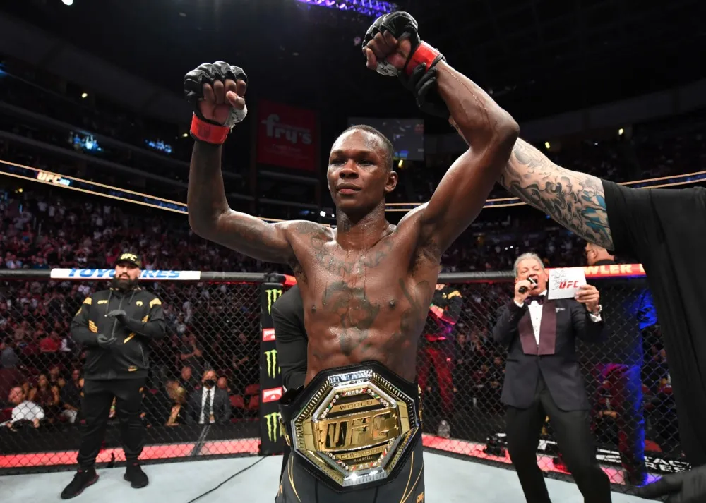 Xác định thời điểm Israel Adesanya tái đấu Robert Whittaker