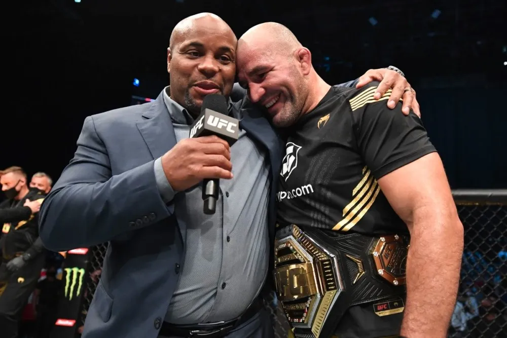 Glover Teixeira nói gì sau khi trở thành tân vương UFC