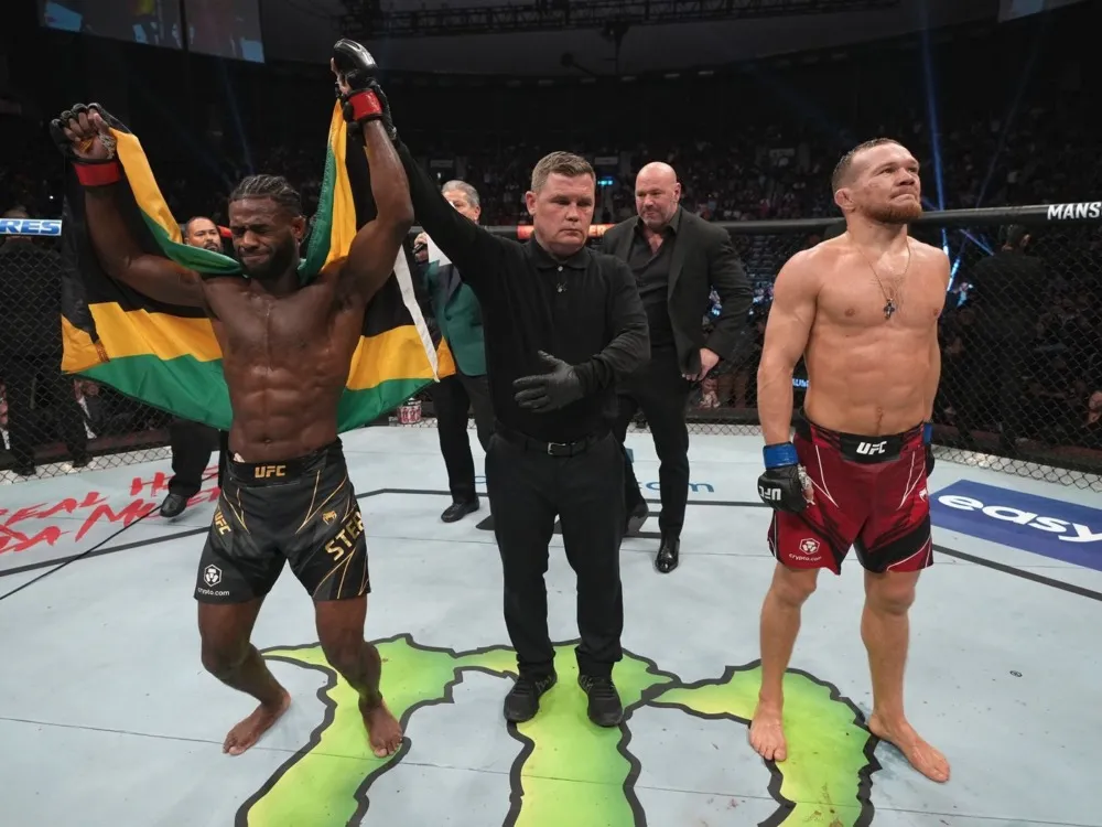 Daniel Cormier: Aljamain Sterling vẫn bảo vệ thành công danh hiệu kể cả khi Petr Yan thắng hiệp 1