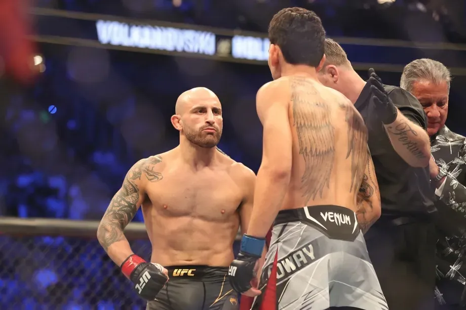 Alexander Volkanovski nhắn Max Holloway: Đừng đánh bại các đối thủ của tôi nữa