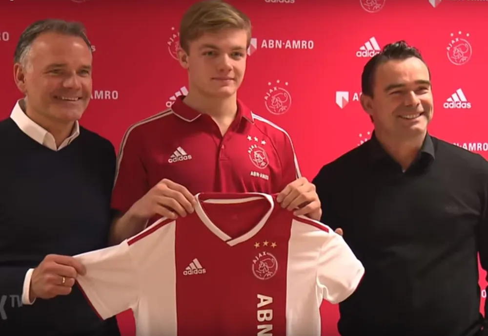 Kluiverth Aguilar enters the list: the 15 most expensive U17 signings of the season - Bóng Đá