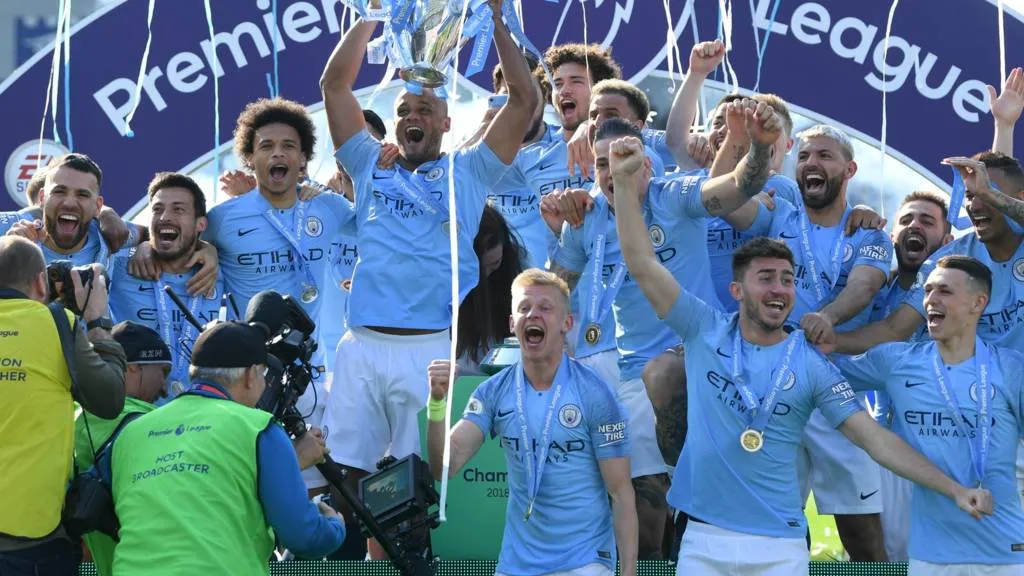 Tiếng chuông từ UEFA và kịch bản tồi tệ cho Man City? - Bóng Đá