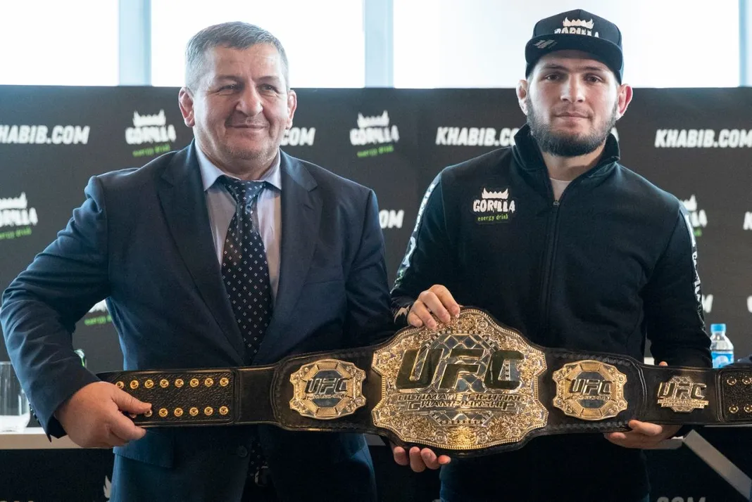 Khabib Nurmagomedov: Bố tôi đã khỏi COVID-19 nhưng...