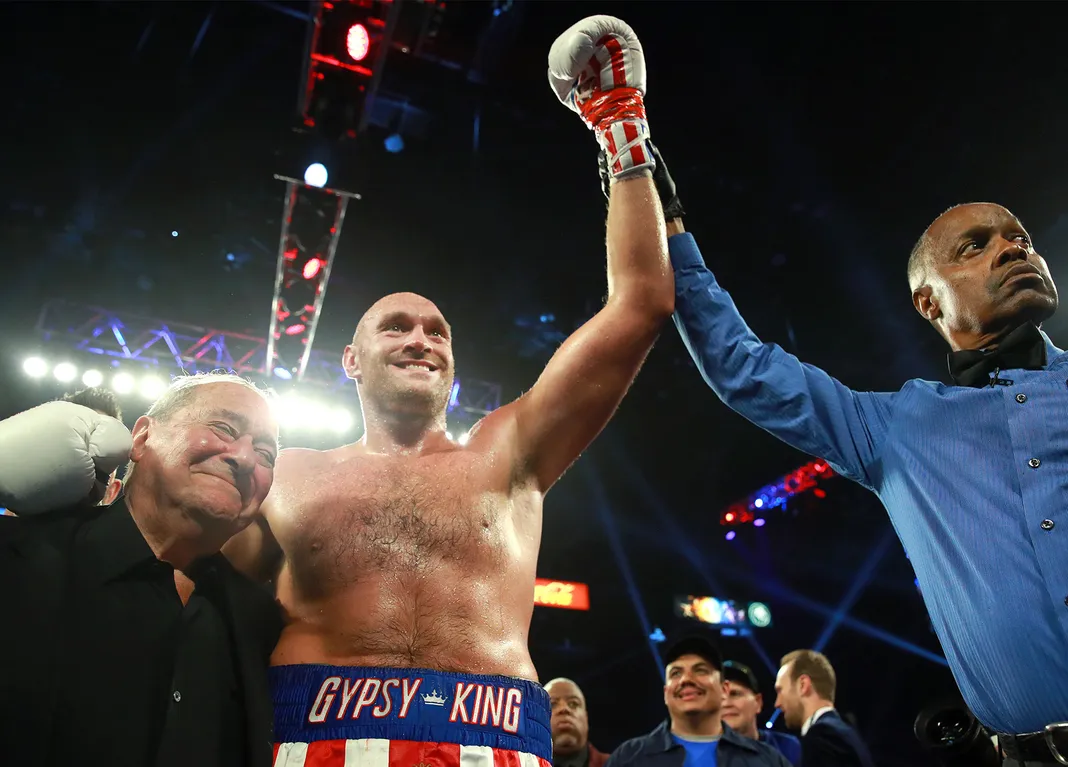 Promoter Bob Arum ủng hộ Tyson Fury đấu Joshua.