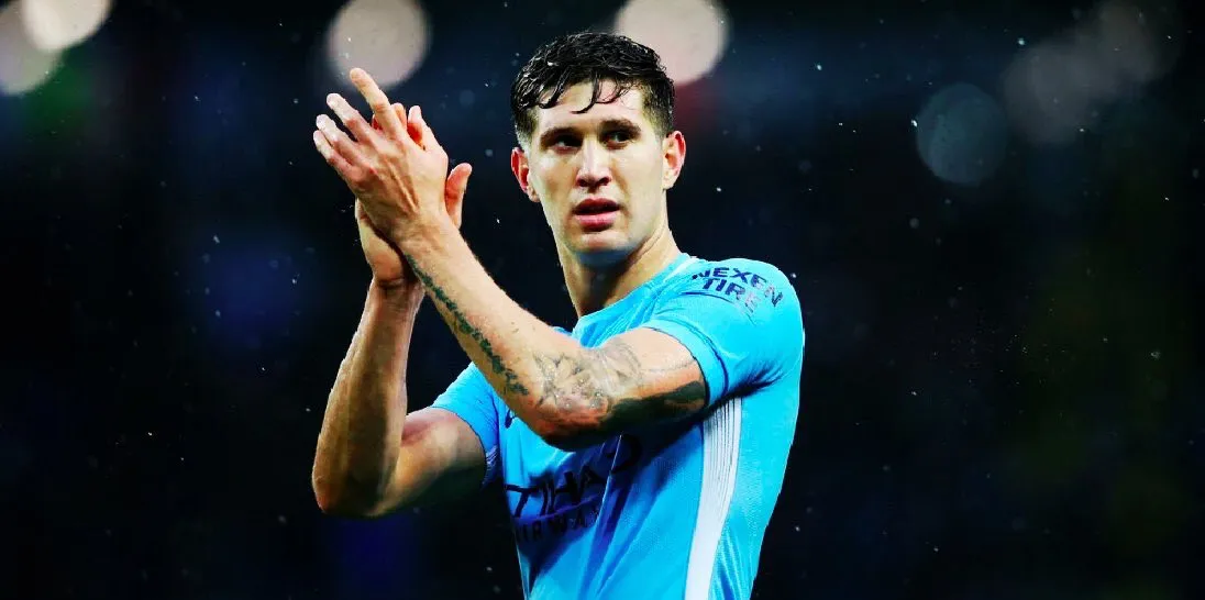 John Stones đang là trung vệ hay nhất thế giới! - Bóng Đá