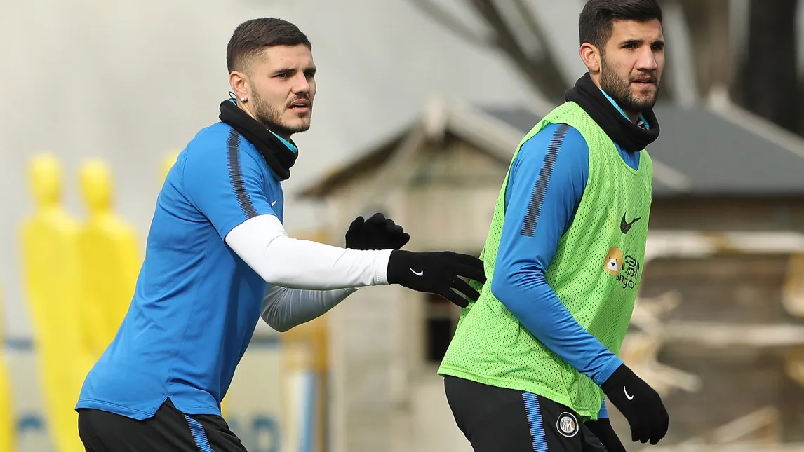 Icardi như người mất hồn trên sân tập của Inter Milan - Bóng Đá