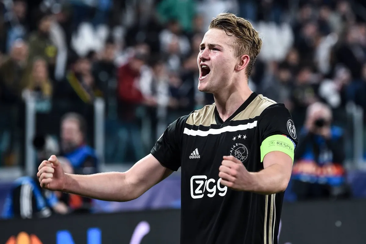 raiola không muốn de ligt đến Barca - Bóng Đá