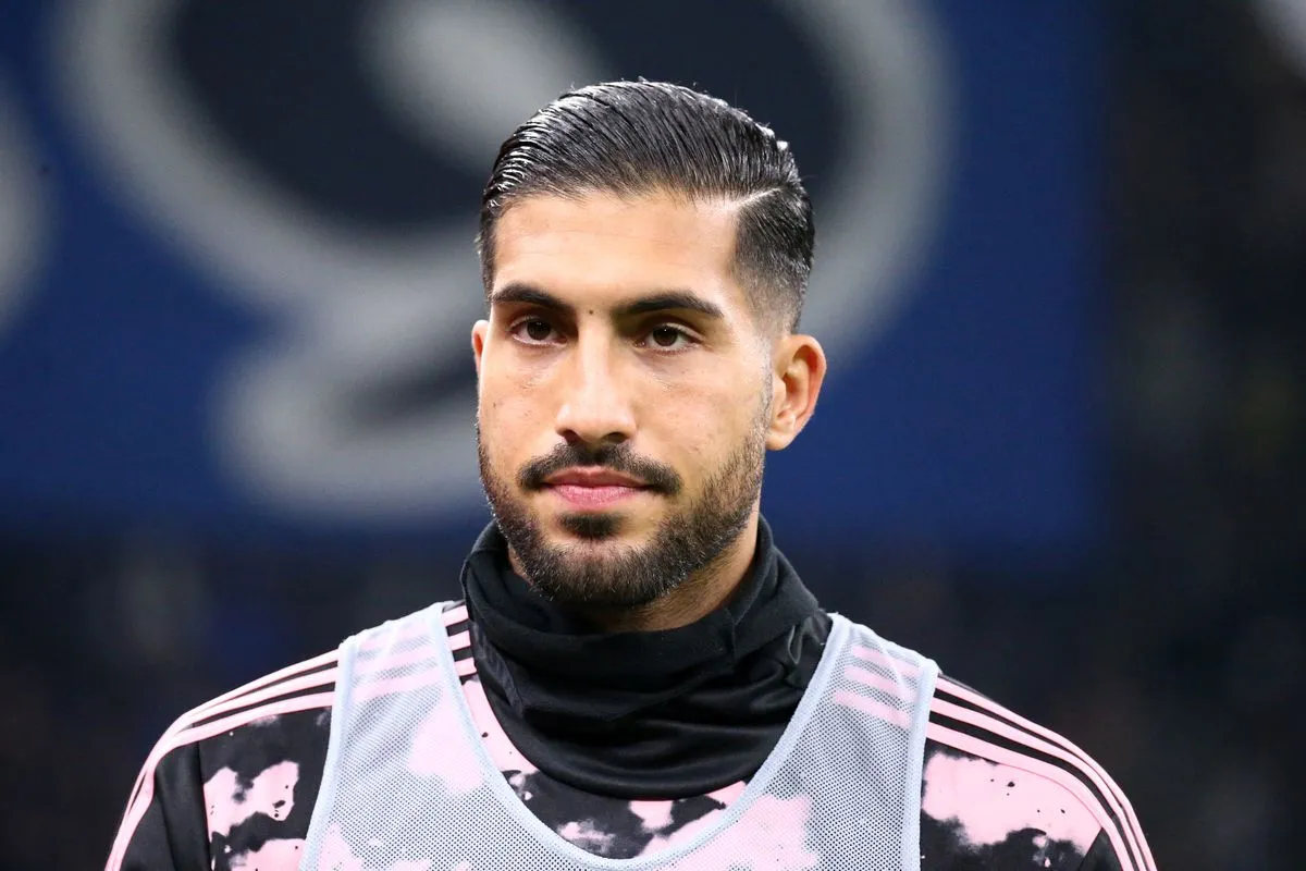 Man Utd fans react to interest in former Liverpool midfielder Emre Can - Bóng Đá