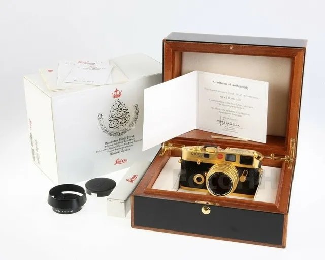 Máy ảnh Leica M6 mạ vàng có giá quy đổi gần 700 triệu đồng - 5 Máy ảnh Leica M6 mạ vàng có giá quy đổi gần 700 triệu đồng - 5