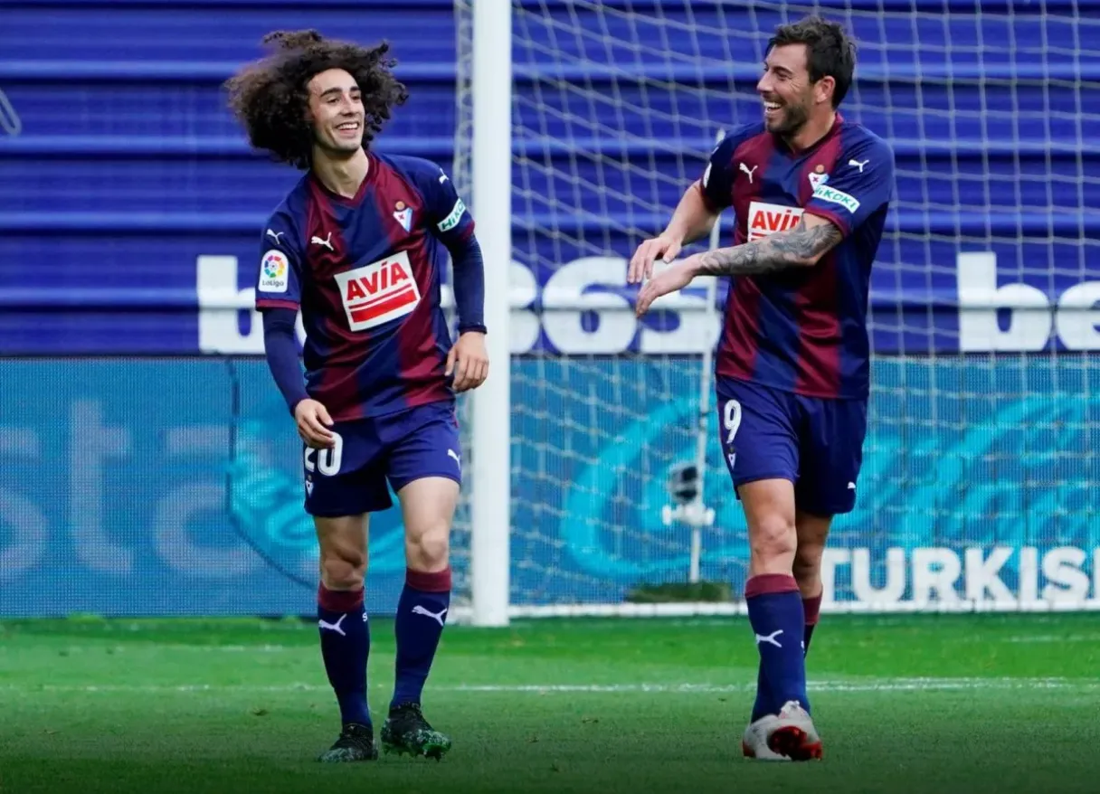 Tottenham Hotspur: Fans react to latest transfer news as Marc Cucurella linked with move - Bóng Đá